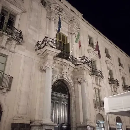 Il Letto Sotto Il Tetto * Catania